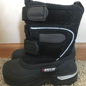 Toddler Baffin Boots size 8